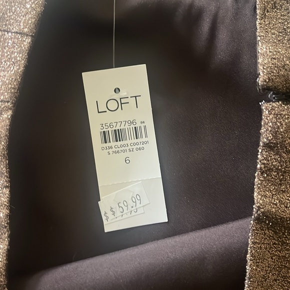 Loft Holiday skirt - Picture 3 of 7